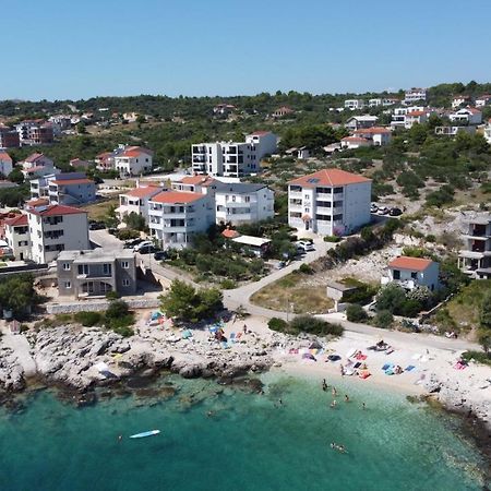 Beach House Paradiso โรกอซนิซา ภายนอก รูปภาพ