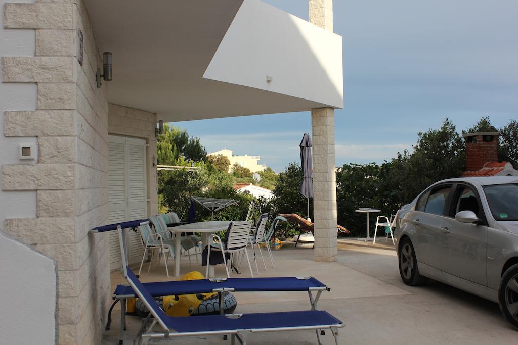 Beach House Paradiso โรกอซนิซา ภายนอก รูปภาพ